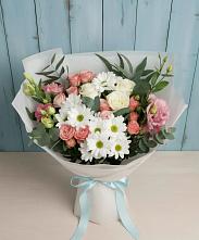 Букет цветов из:  Розы, Лизиантусы и Хризантемы в Абинске