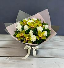 Букет цветов из:  Орхидеи и Розы #REPLACE_PRED# Абинске