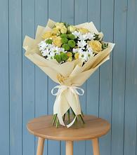 Букет цветов из:  Хризантемы и Розы в Абинске